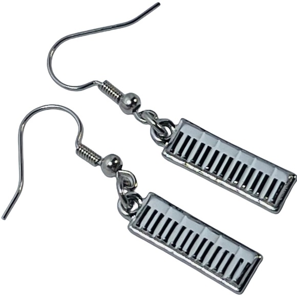 Silver, black, & white metal dangle piano keyboard music earrings NEW - Picture 5 of 8